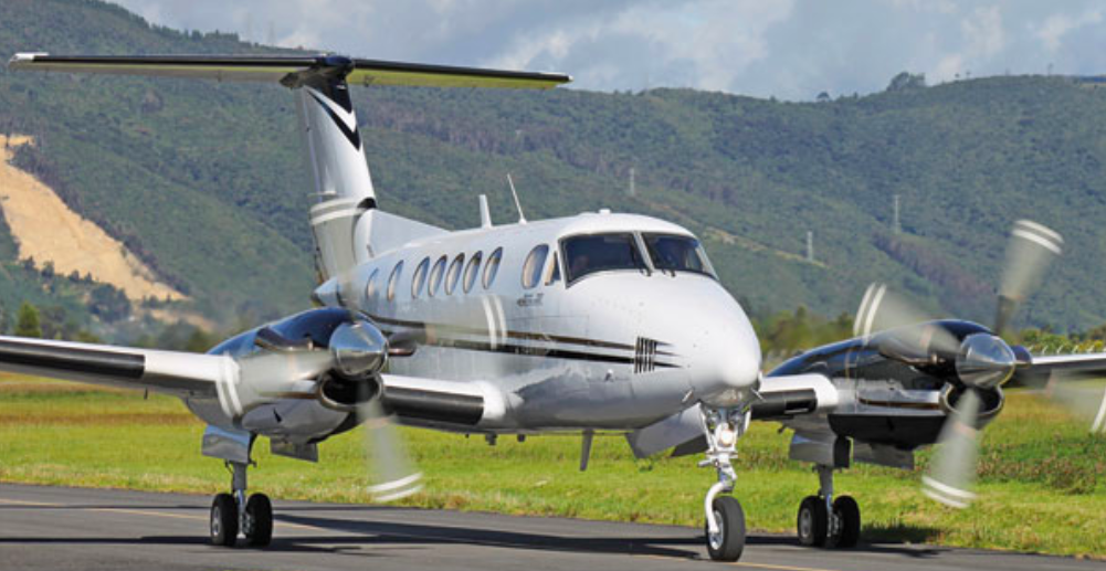Image of tail N200MJ