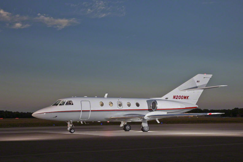 Image of tail N200WK