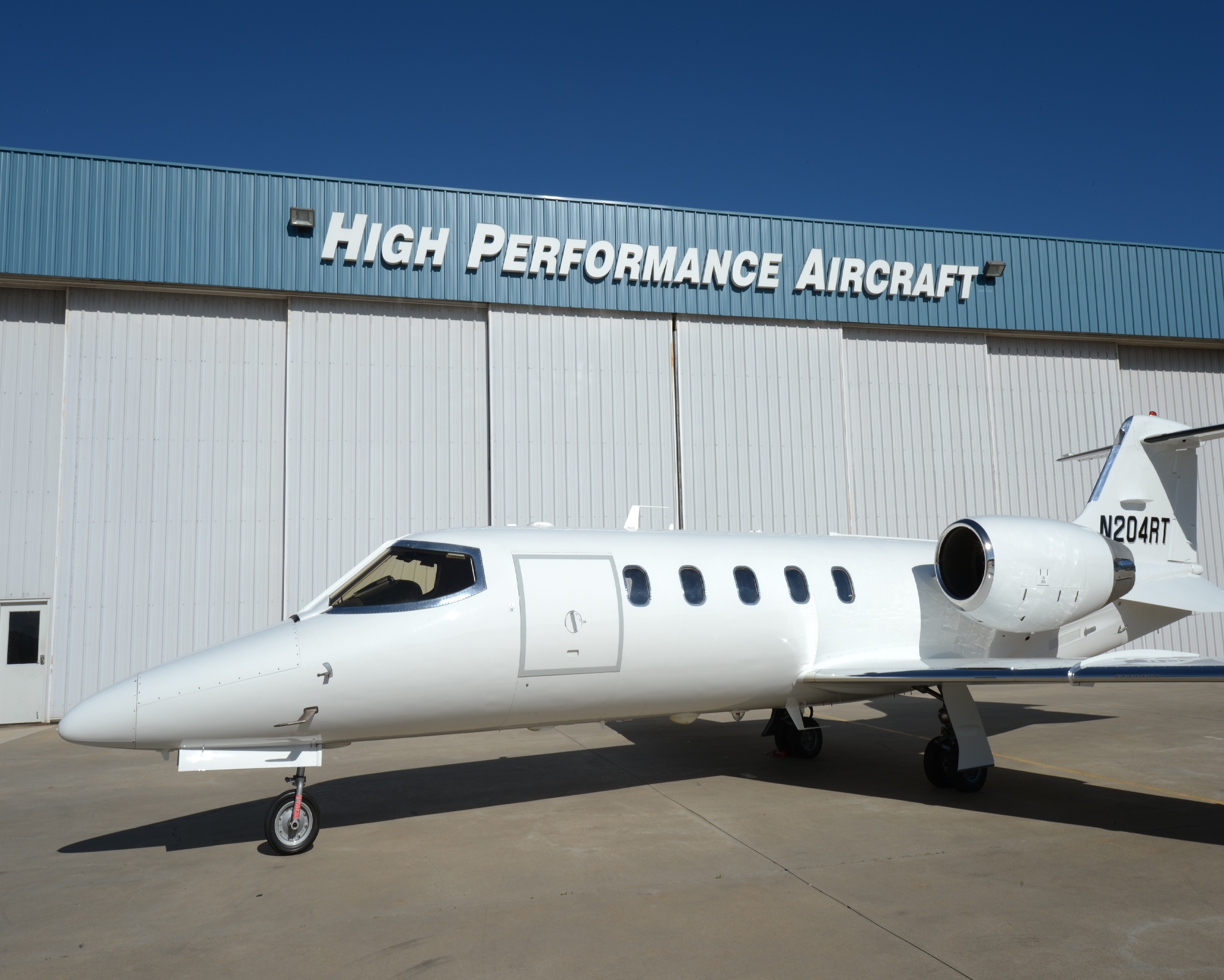Image of tail N204RT