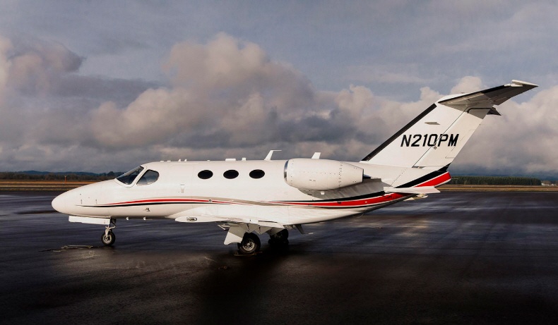 Image of tail N210PM