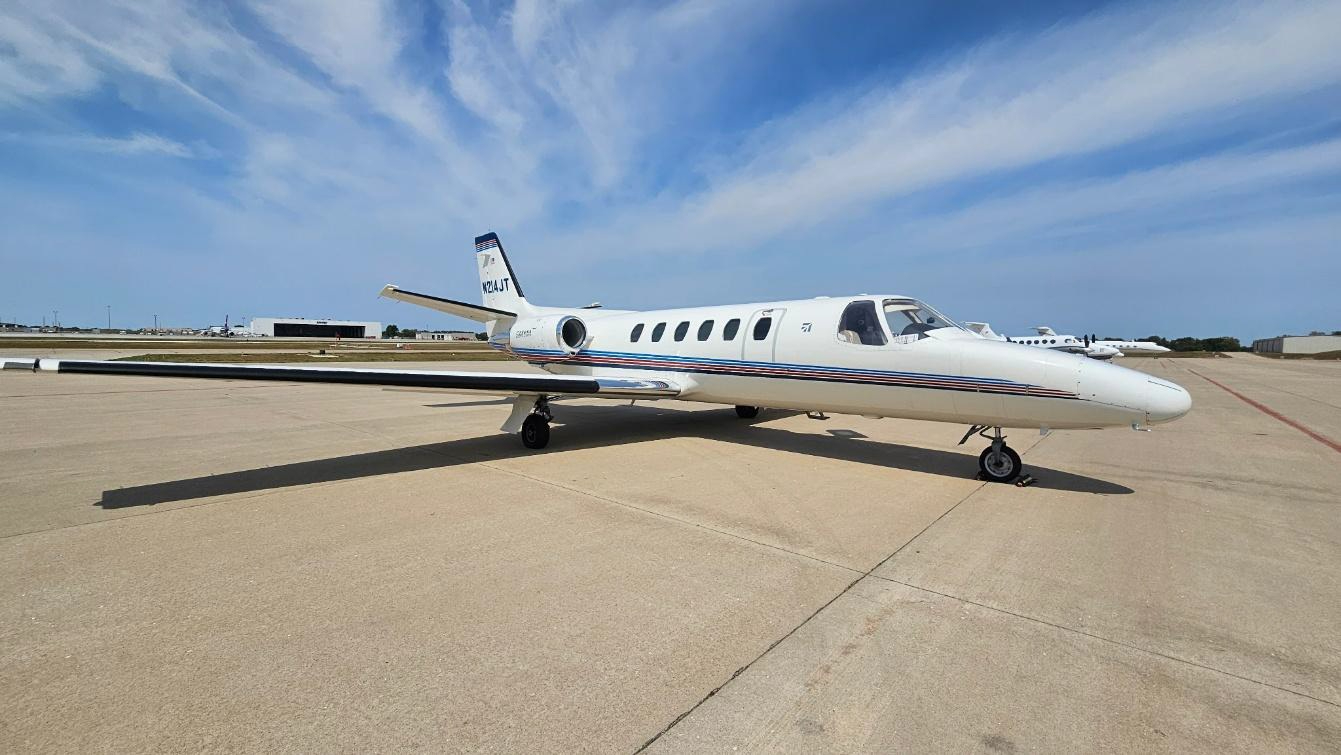 Image of tail N214JT