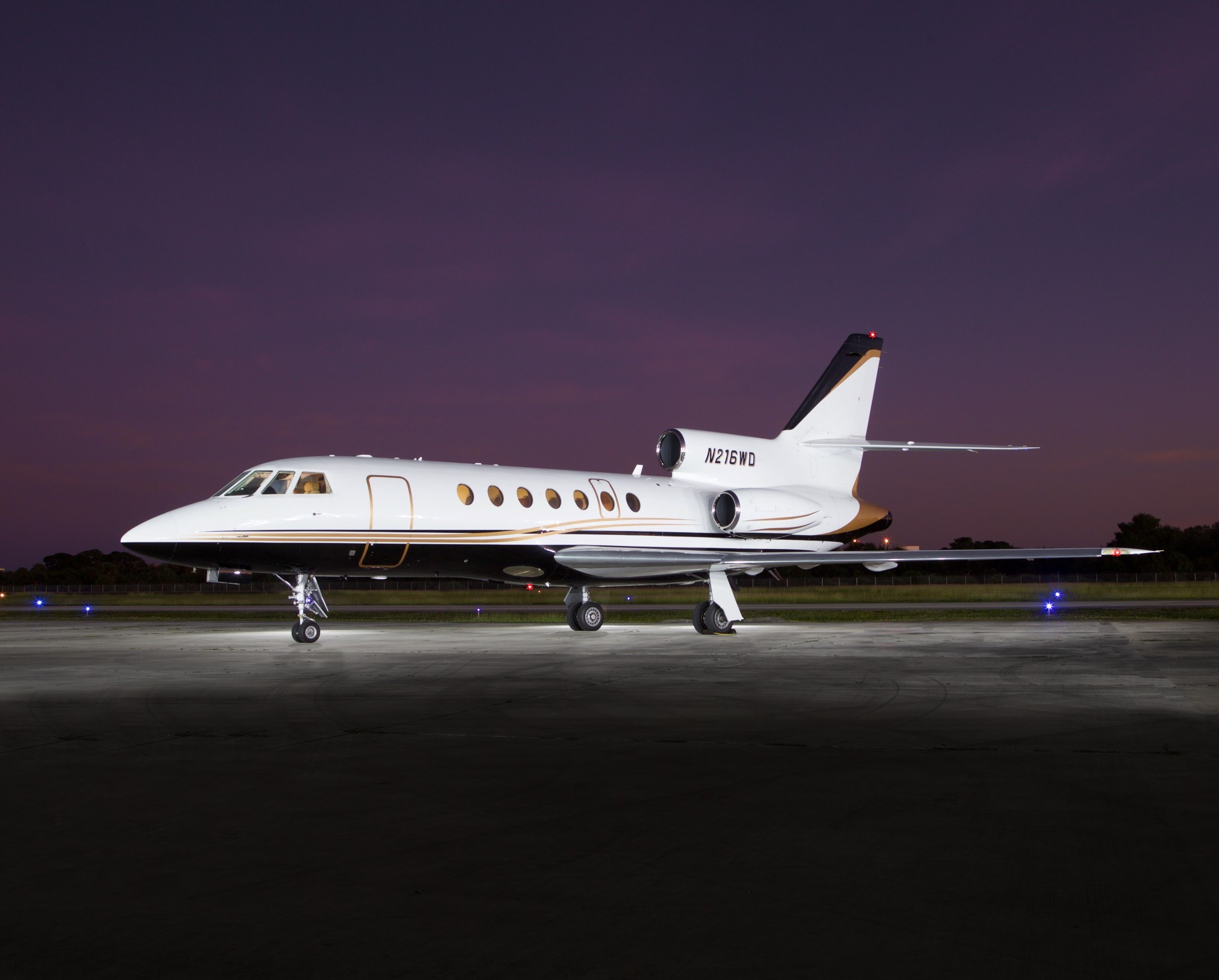 Image of tail N216WD