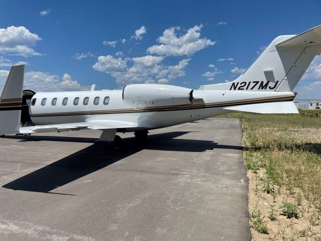 Image of tail N217MJ