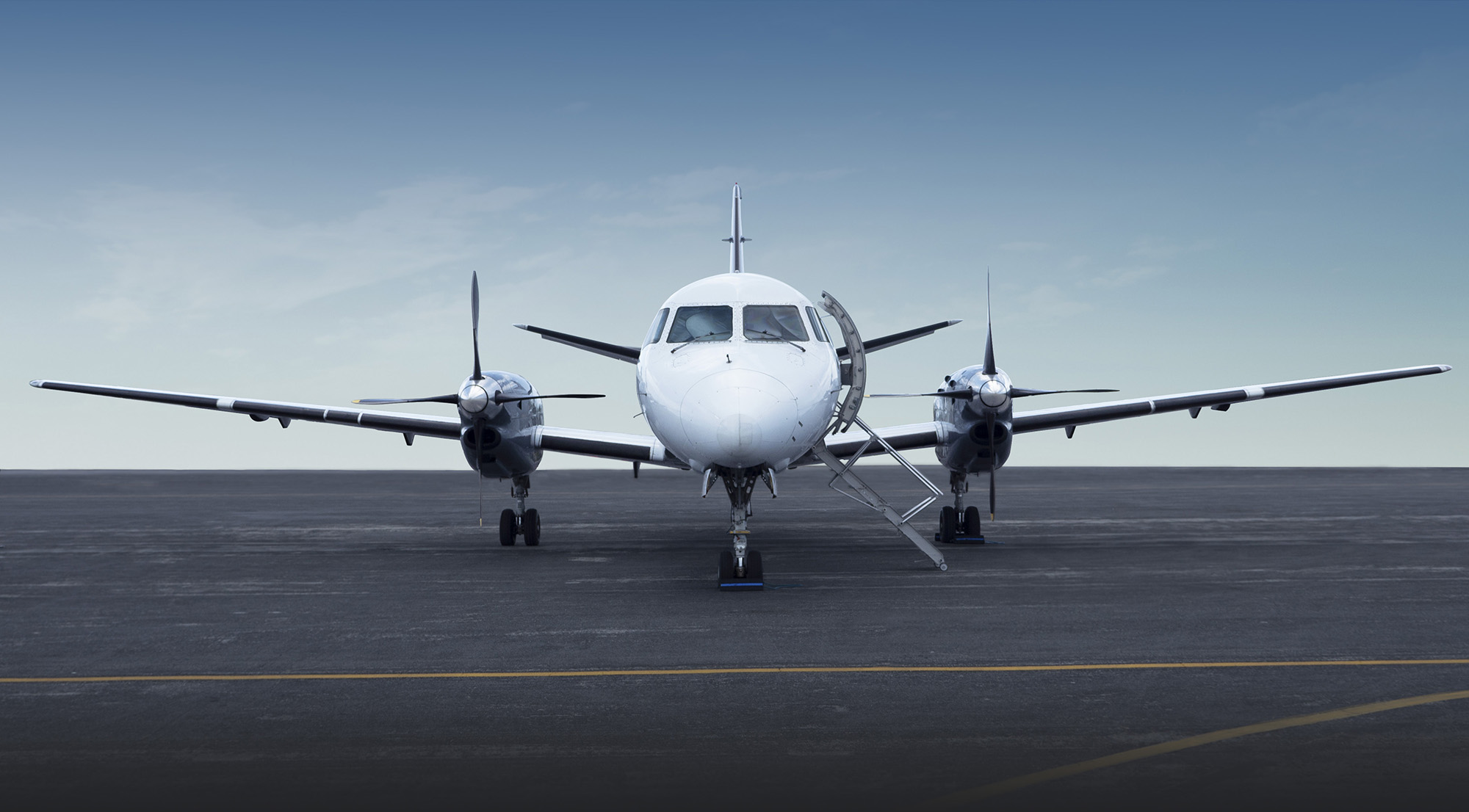 Image of tail N220MJ