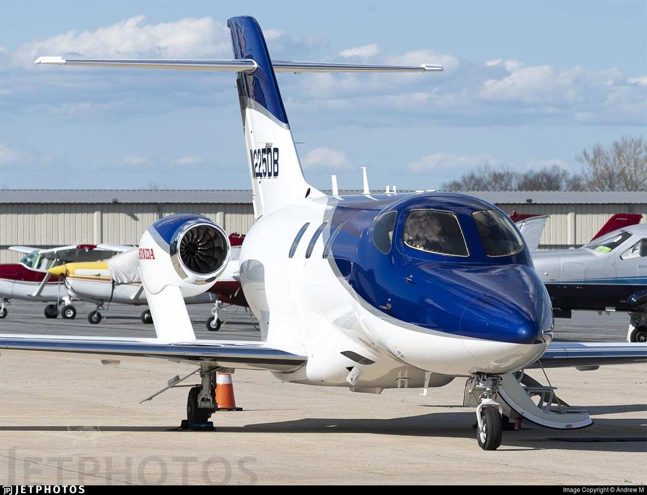 Image of tail N225DB