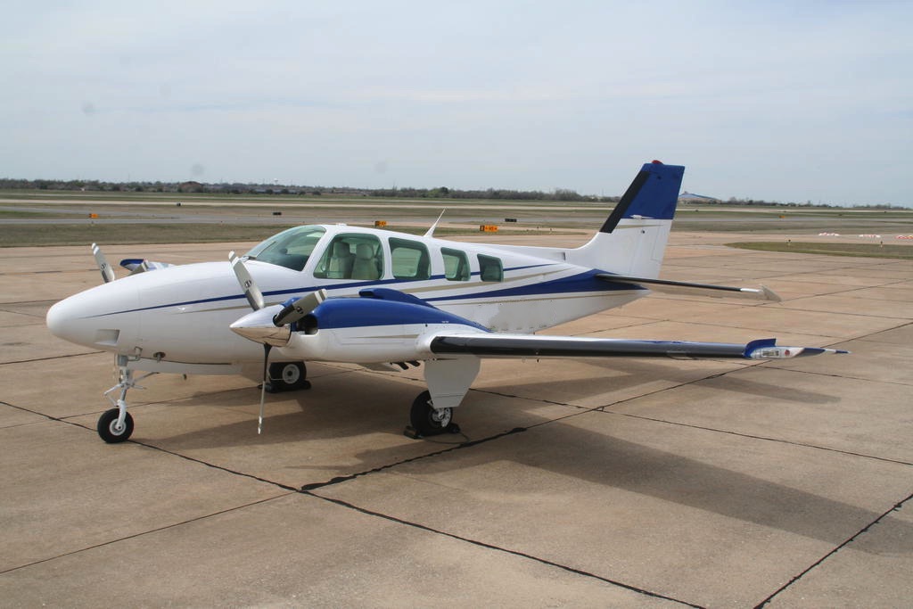 Image of tail N2333B
