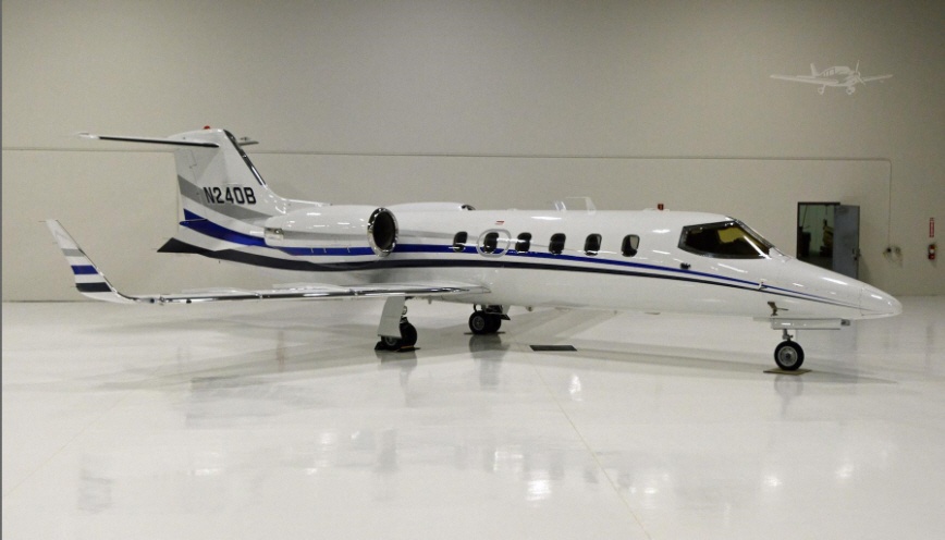 Image of tail N240B