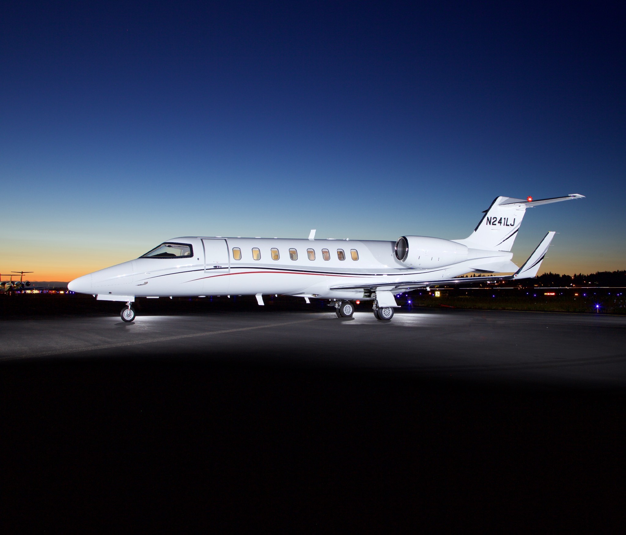 Image of tail N241LJ