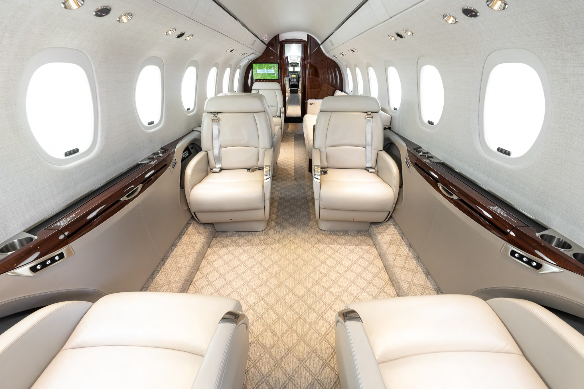 Aircraft Image for N242AW