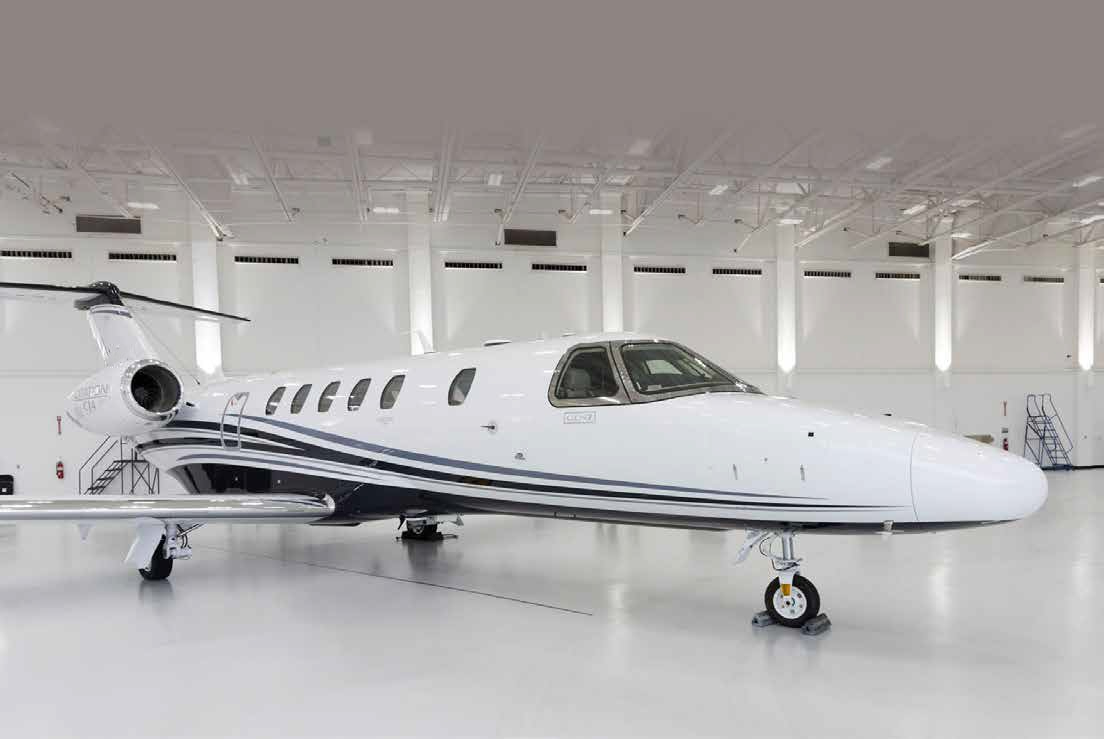 Image of tail N242CF