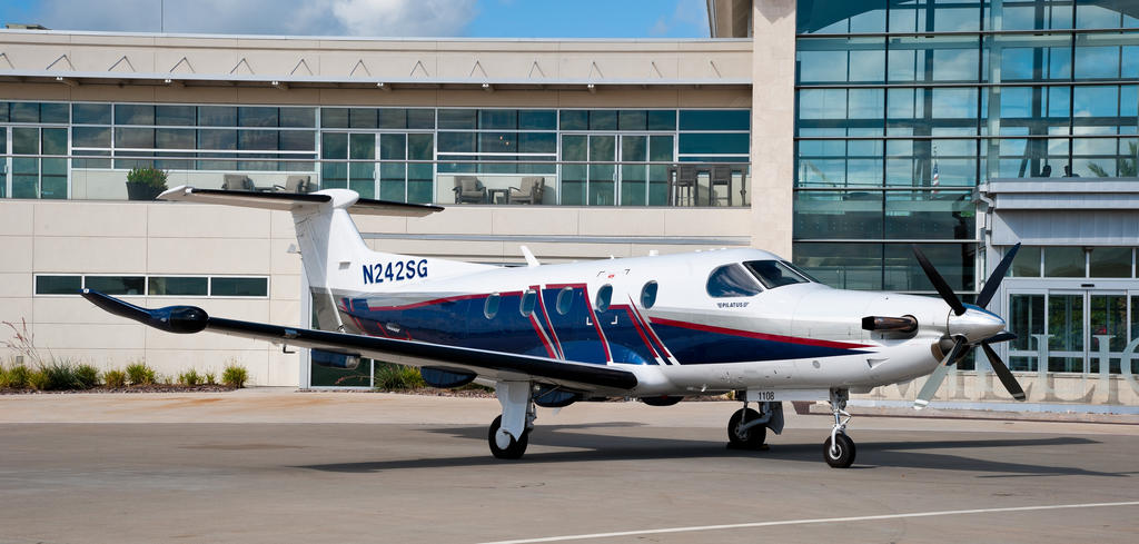Image of tail N242SG