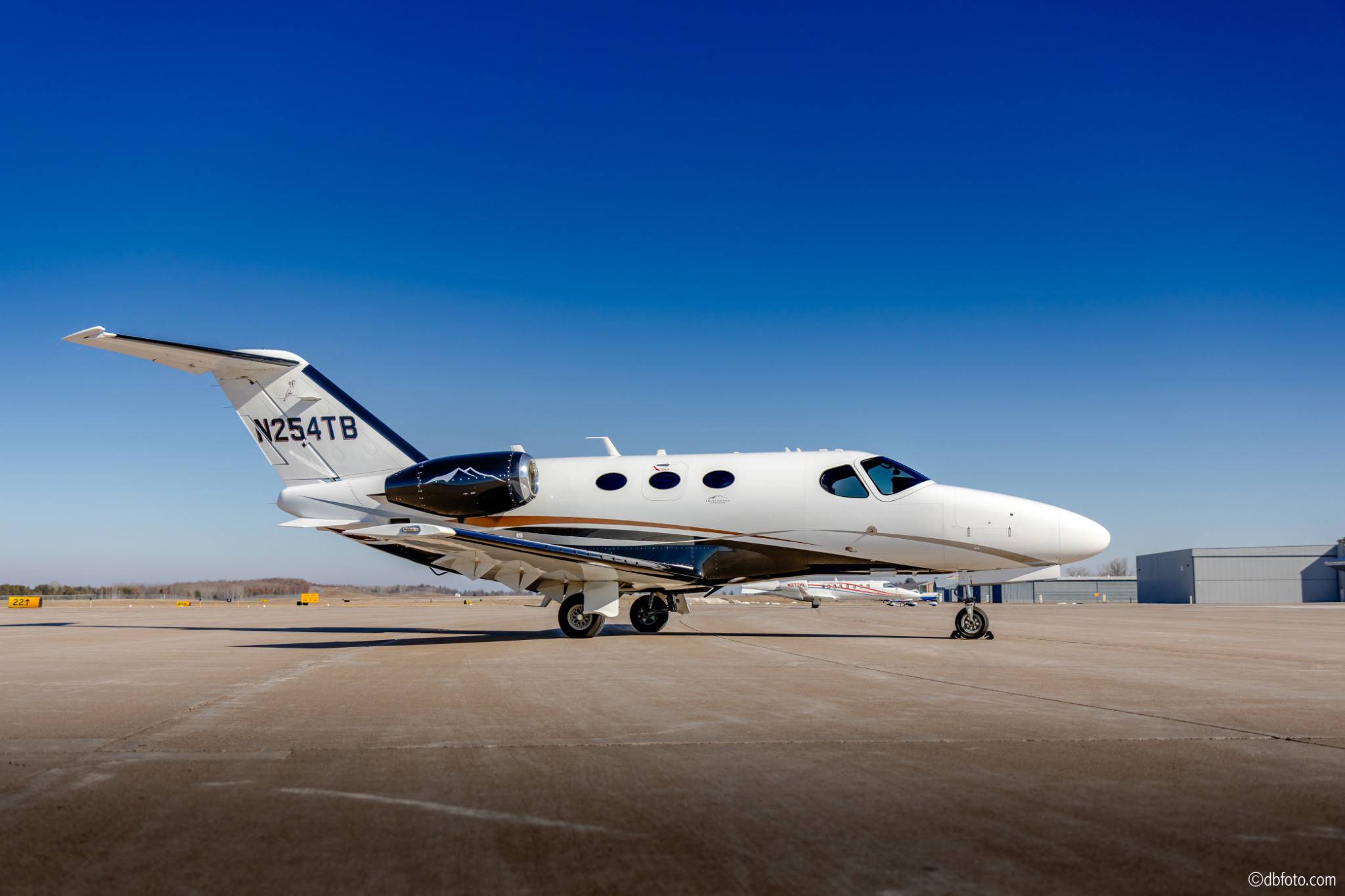 Image of tail N254TB