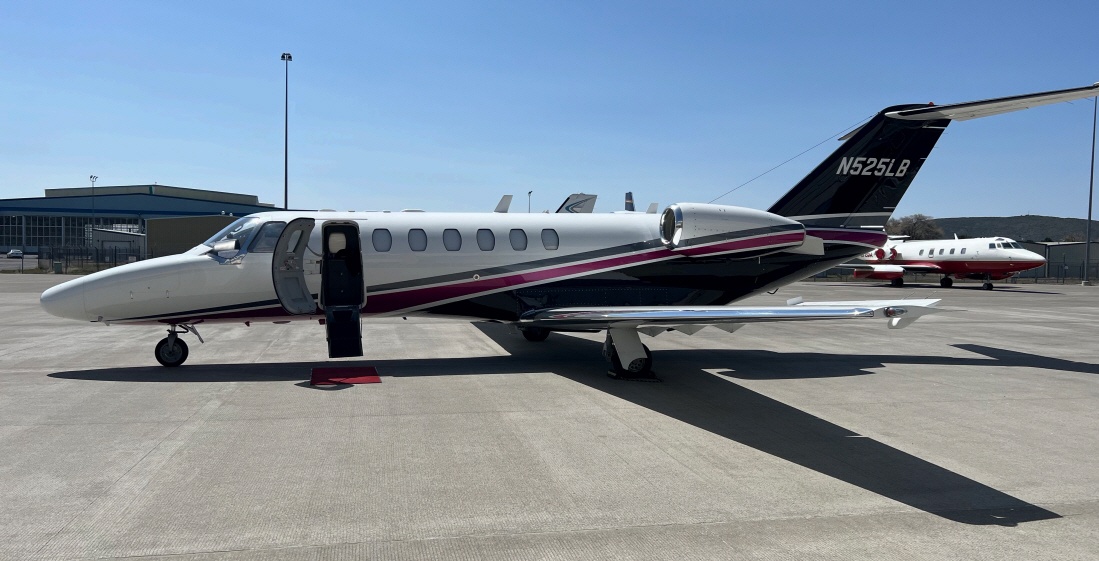 Image of tail N257H