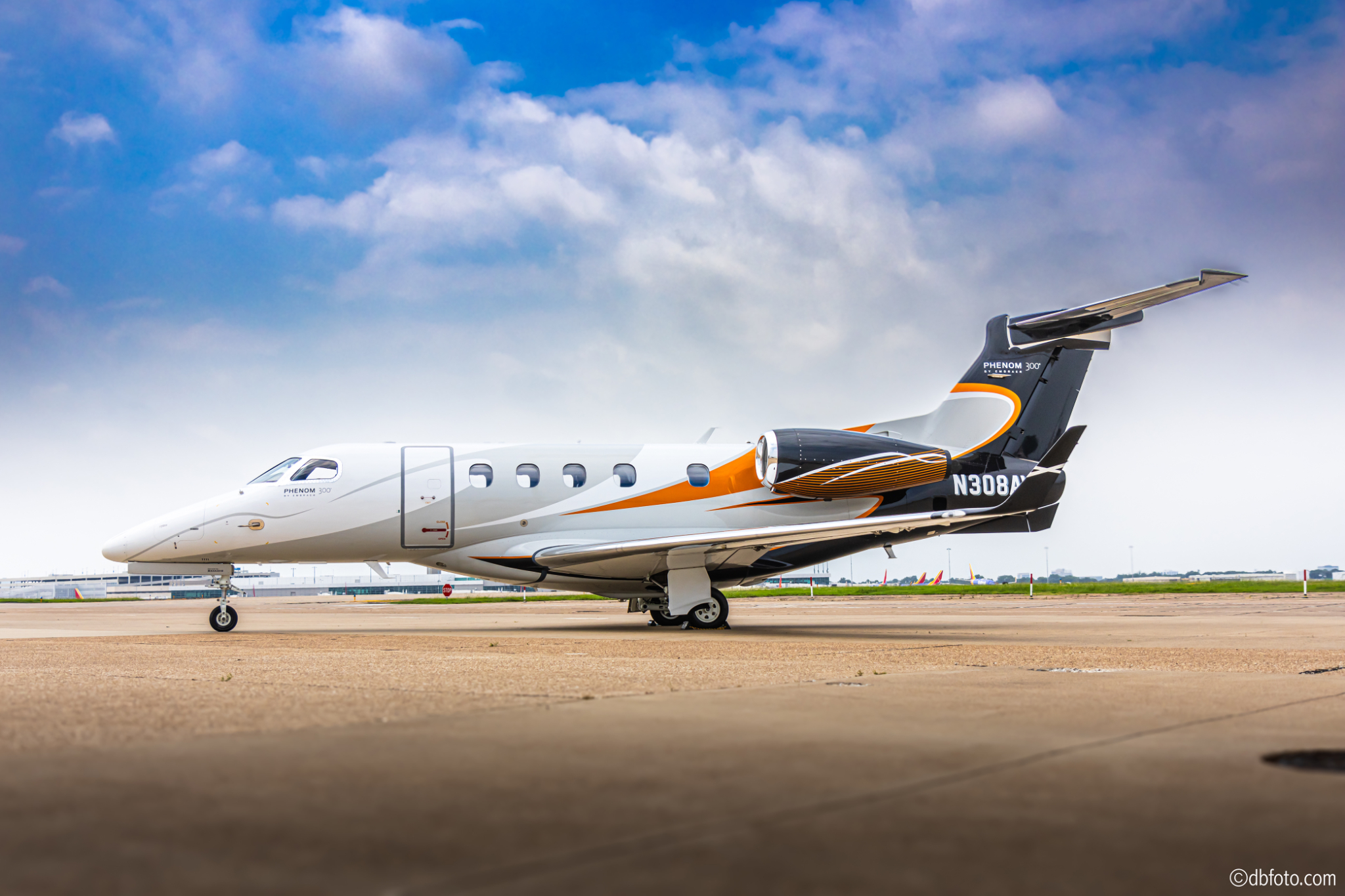 Image of tail N25HF