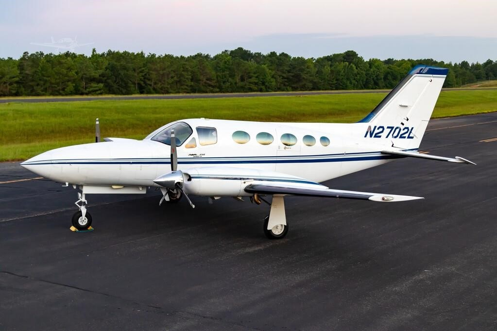 Image of tail N2702