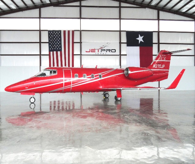 Image of tail N270JP