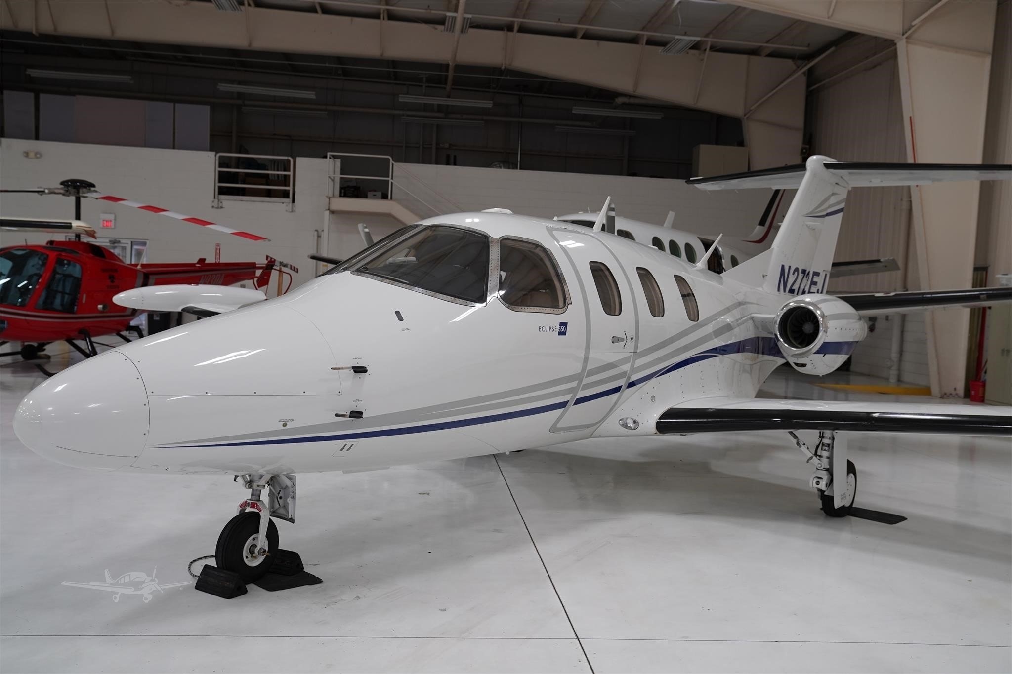 Image of tail N272EJ