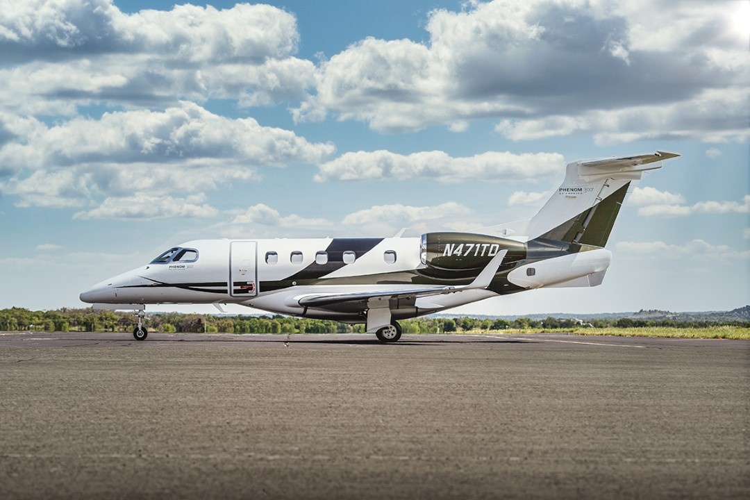 Image of tail N277RW
