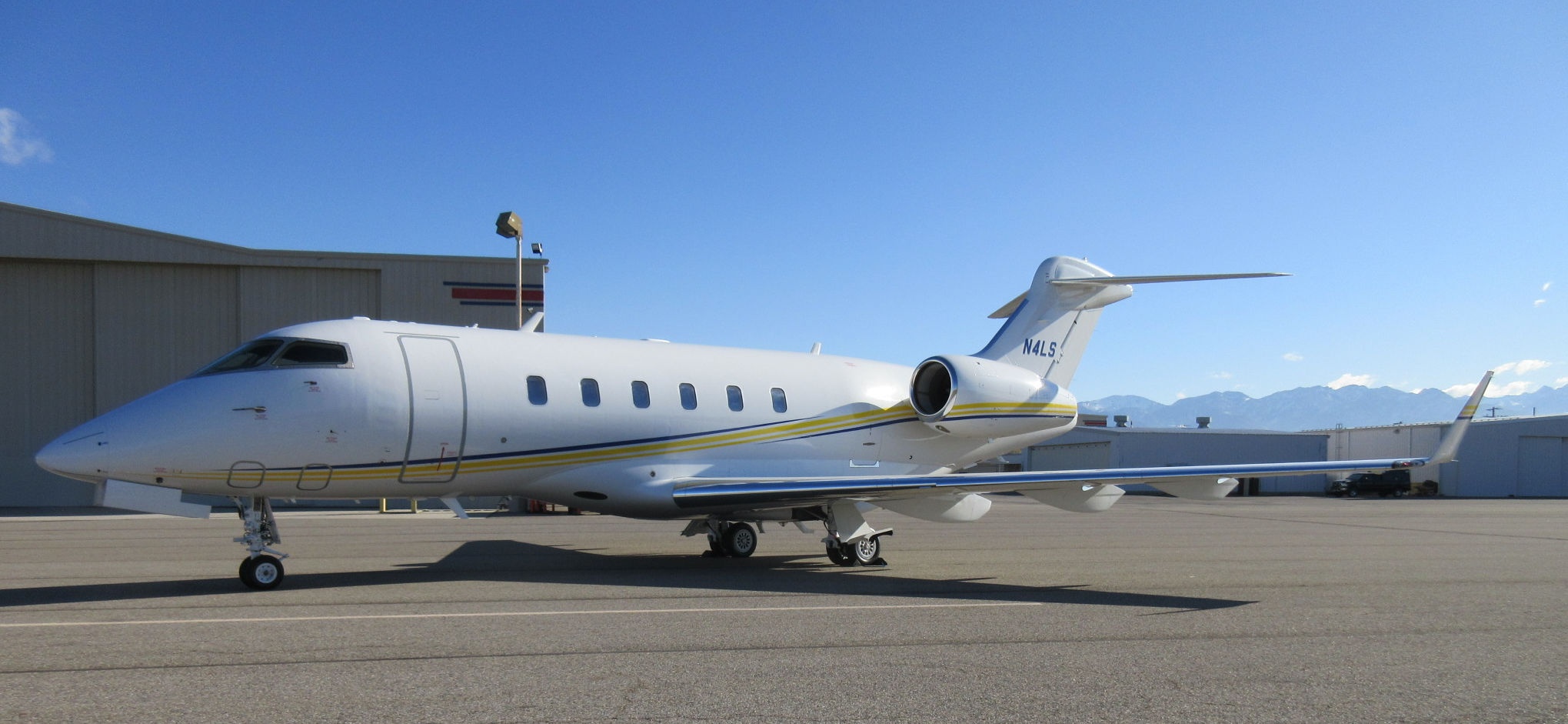 Image of tail N307JE