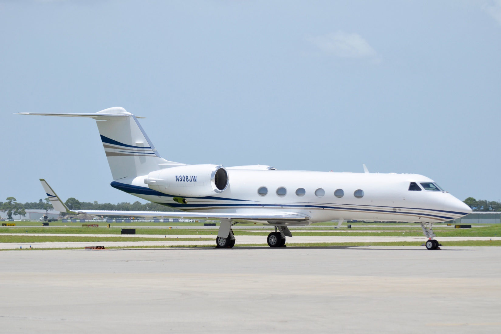 Image of tail N308JW