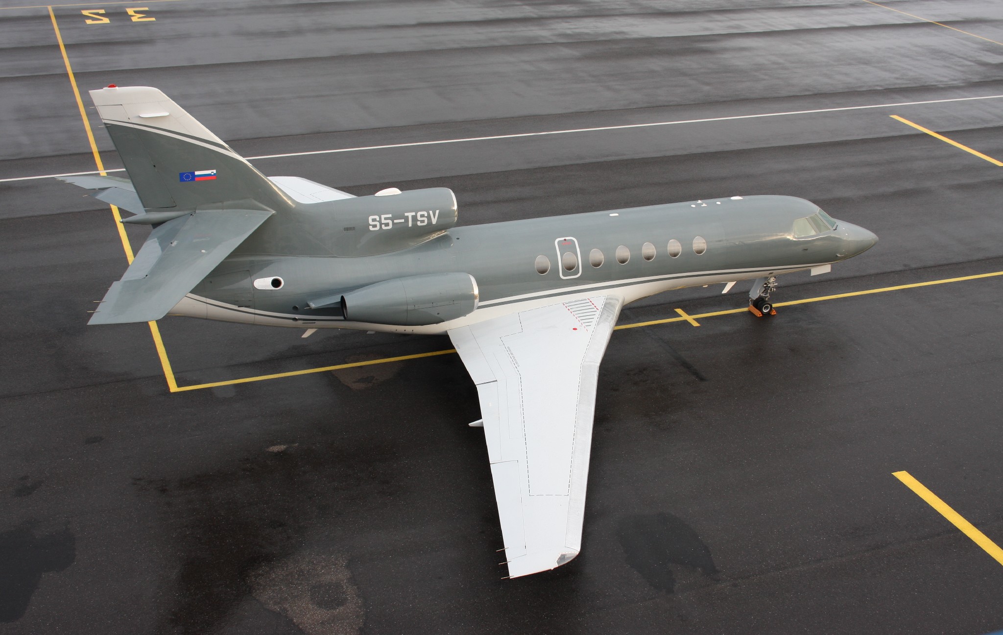 Image of tail N315EX