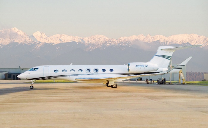 Image of tail N325AP