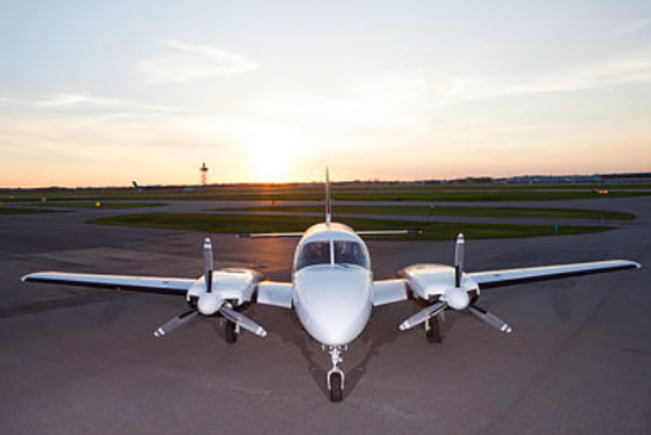 Image of tail N329JX