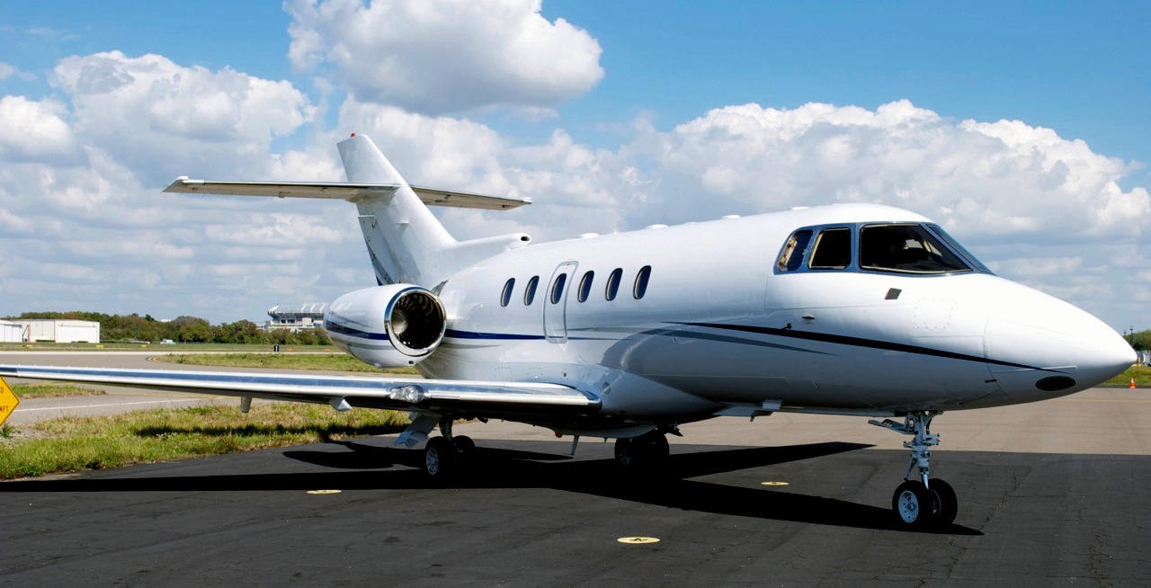 Image of tail N33BC