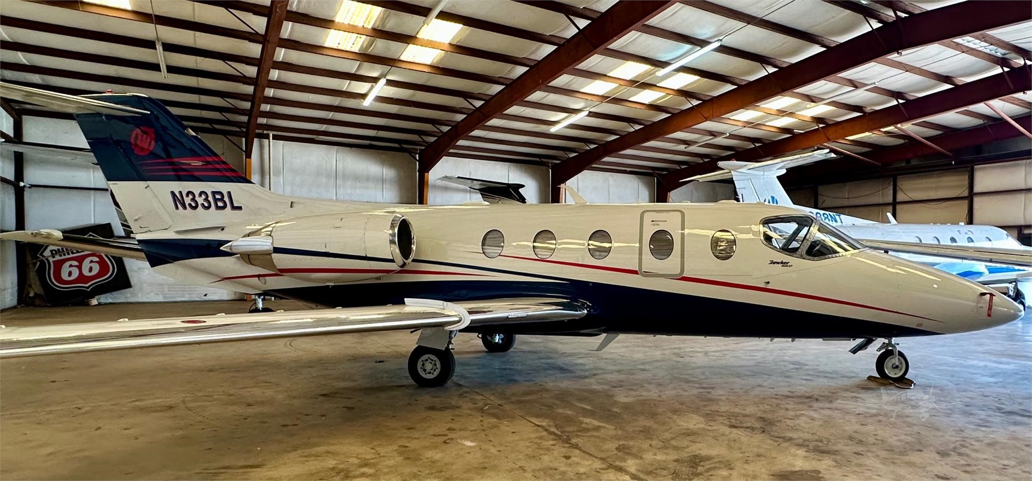 Image of tail N33BL