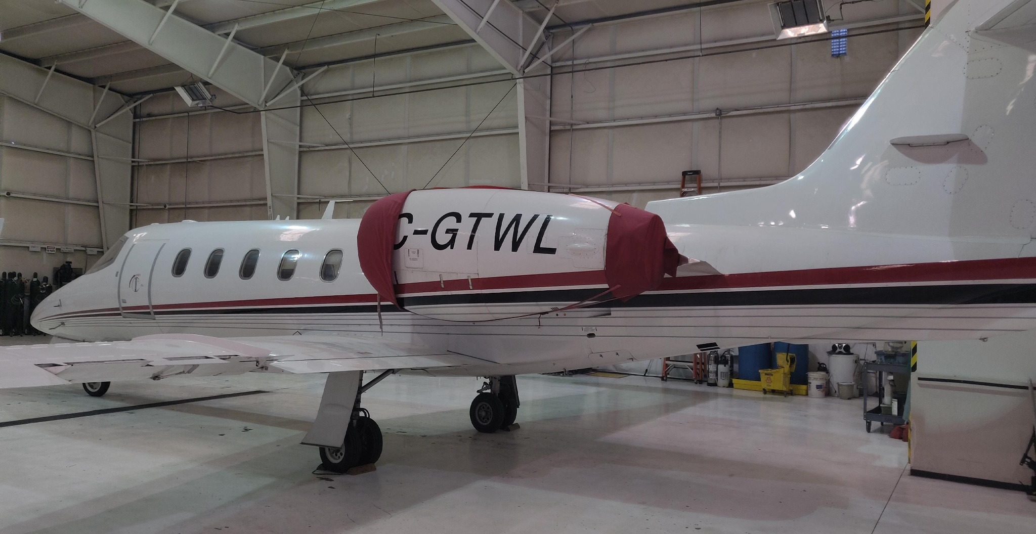 Image of tail N355KC