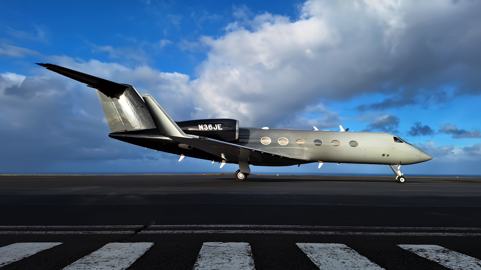 Image of tail N36JE