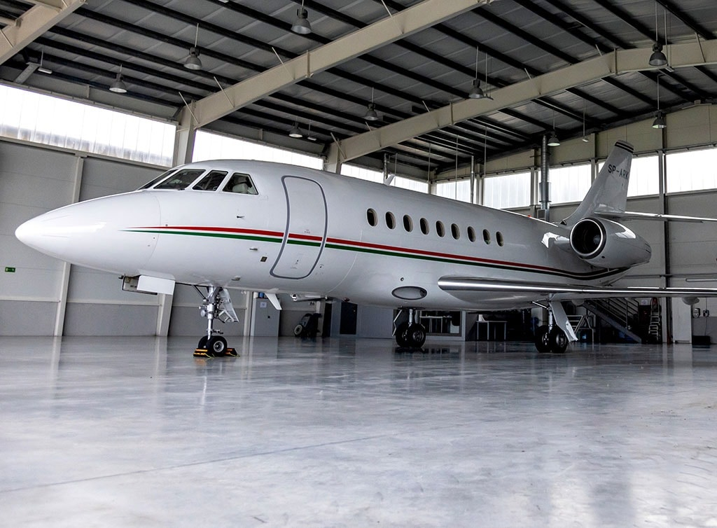 Image of tail N38015