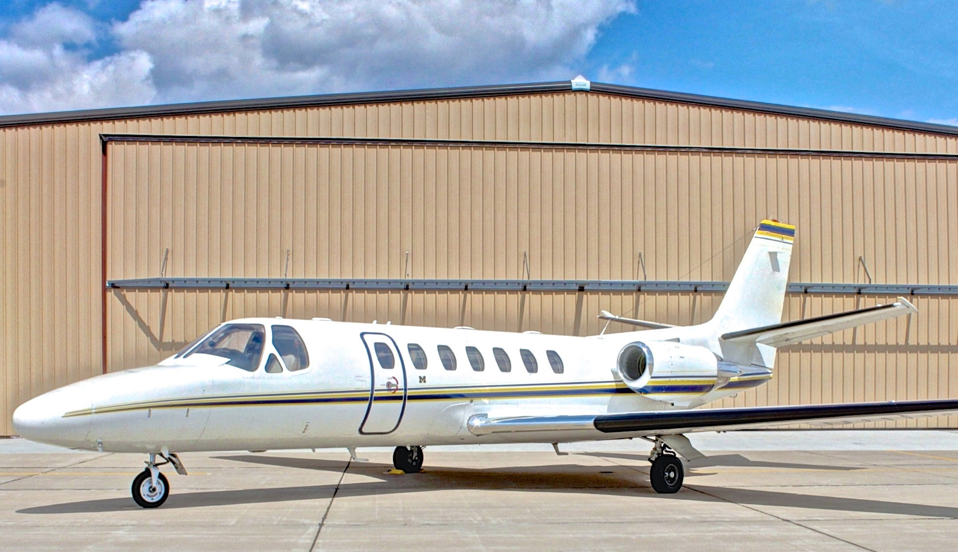 Image of tail N380RD