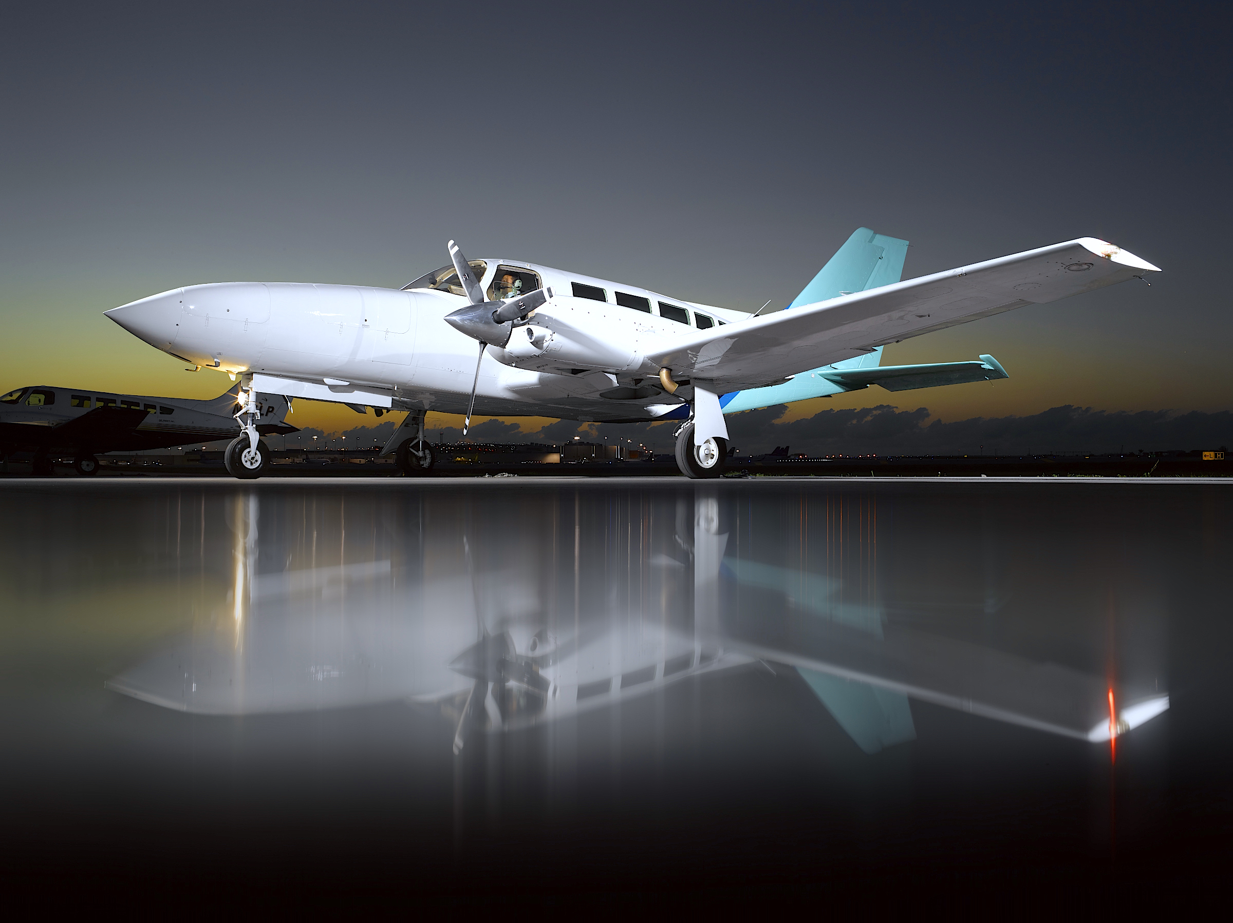 Image of tail N402JH