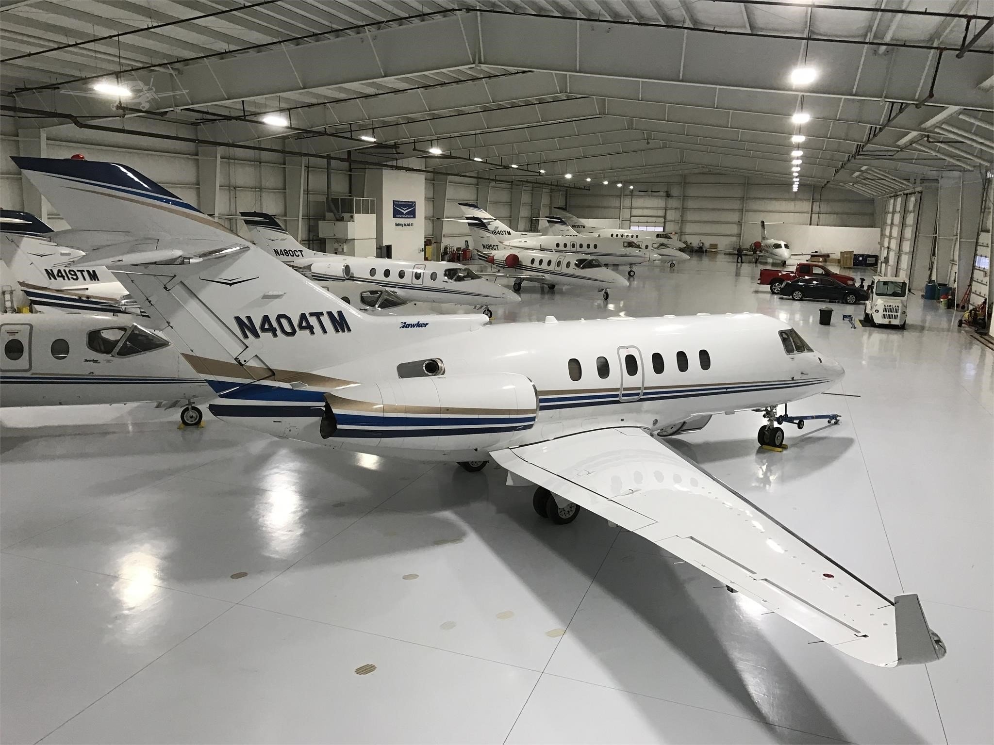 Image of tail N404TM