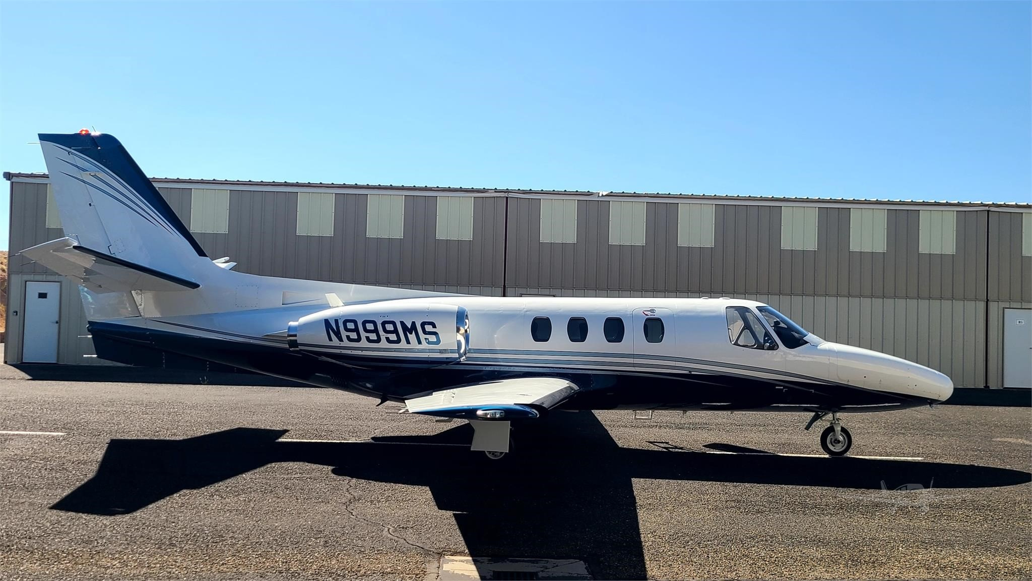 Image of tail N406LJ