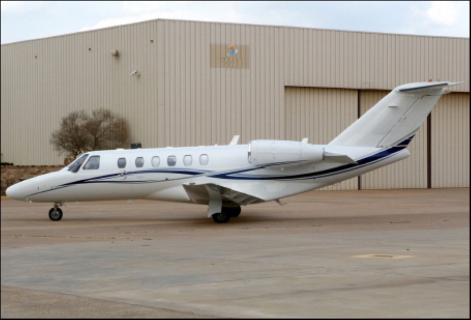 Image of tail N409VP