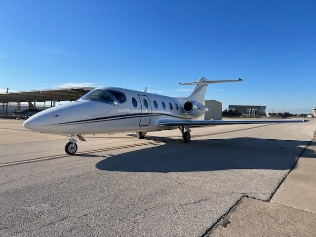 Image of tail N414HV