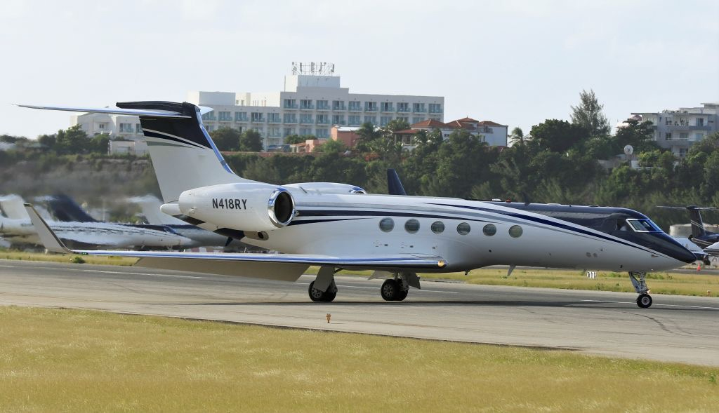 Image of tail N418RY
