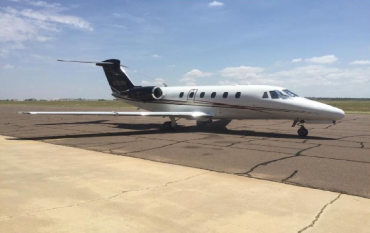 Image of tail N427RR