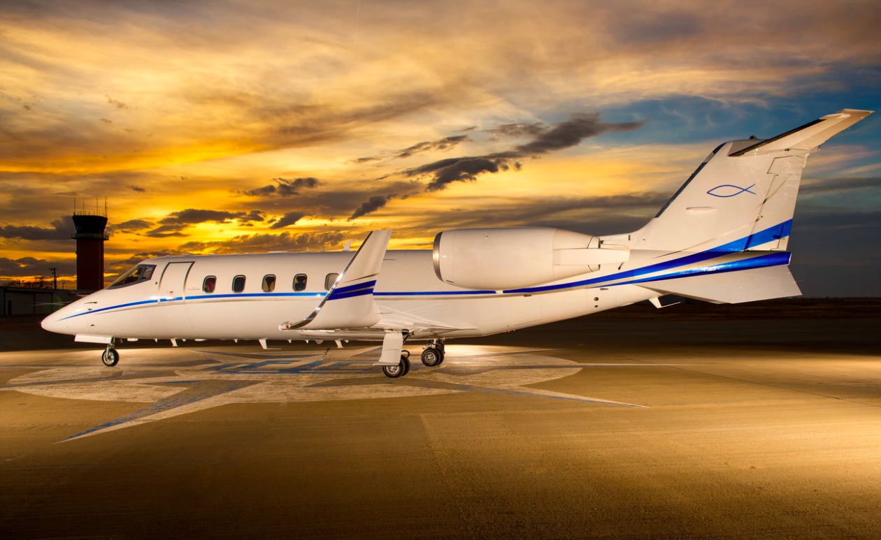 Image of tail N429JS