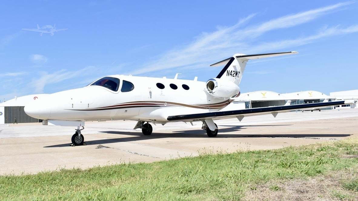 Image of tail N42WZ