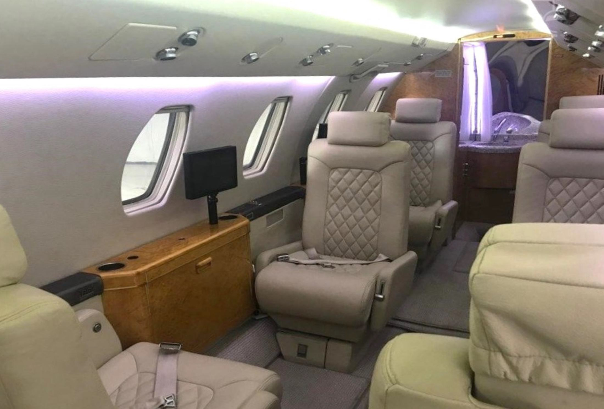 Aircraft Image for N438AD