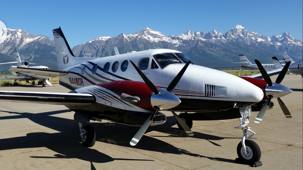 Image of tail N448CR