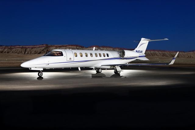Image of tail N454N