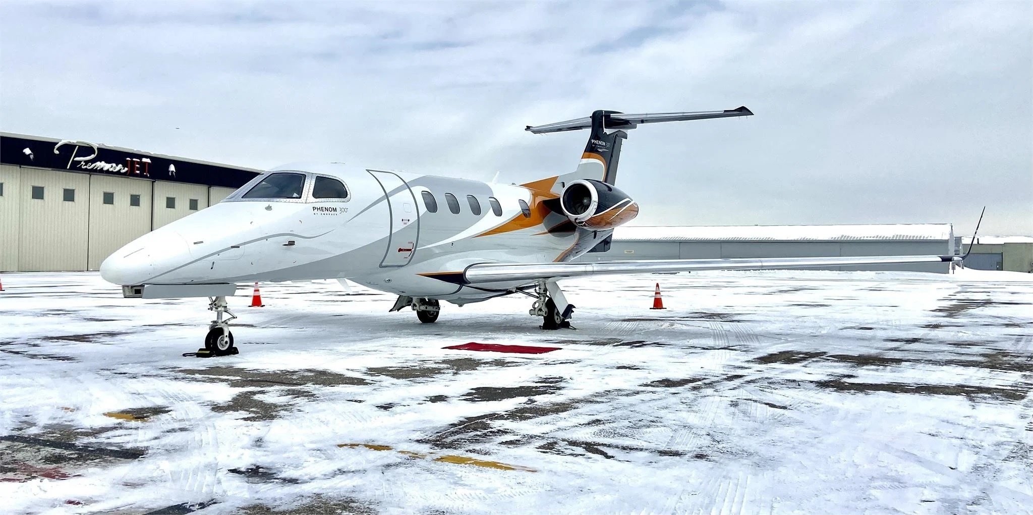 Image of tail N482BB