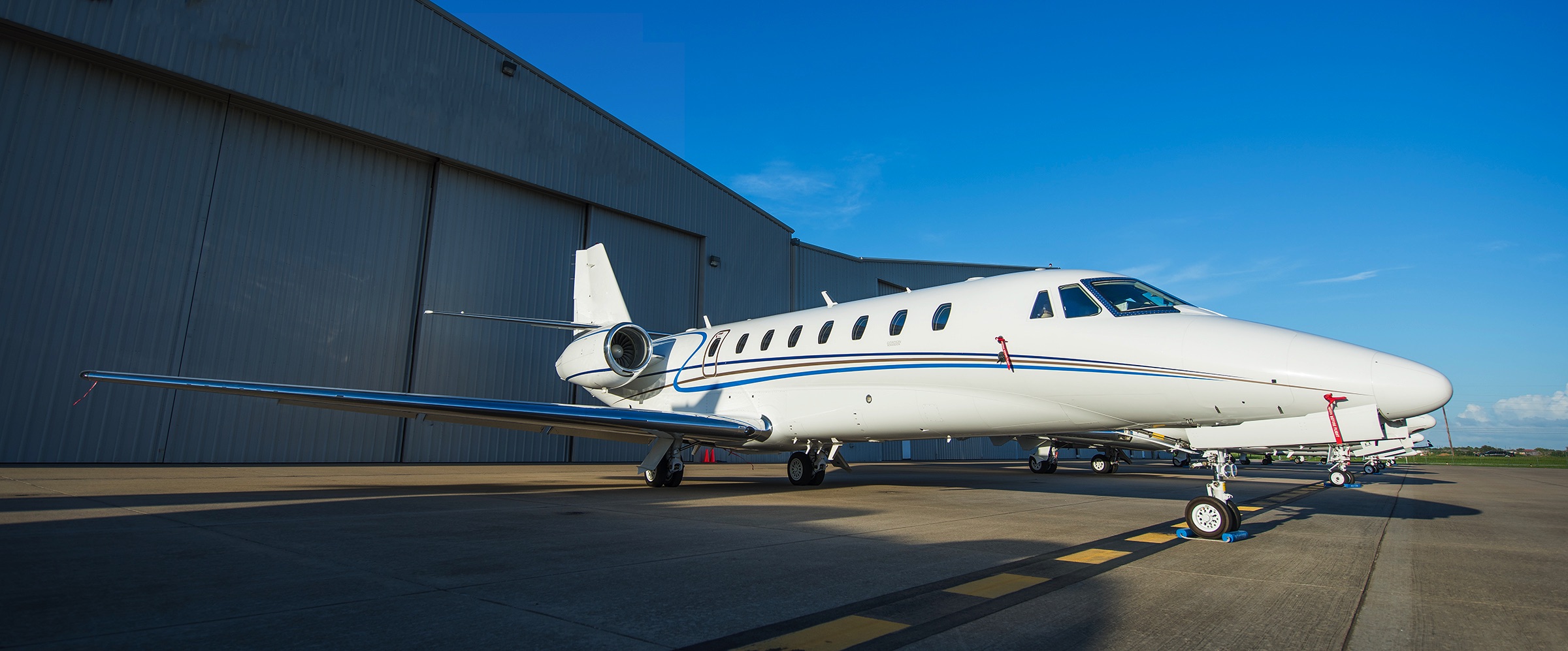 Image of tail N483TW