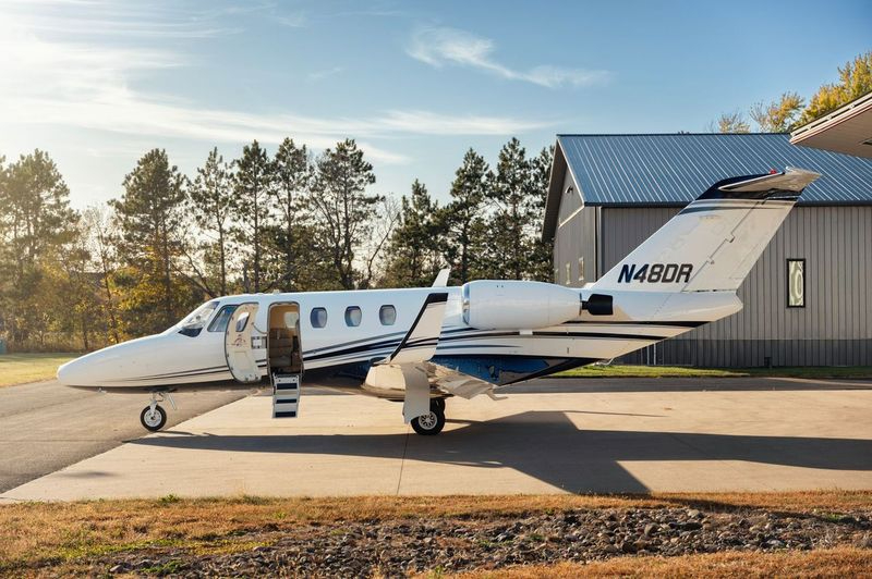 Image of tail N48DR