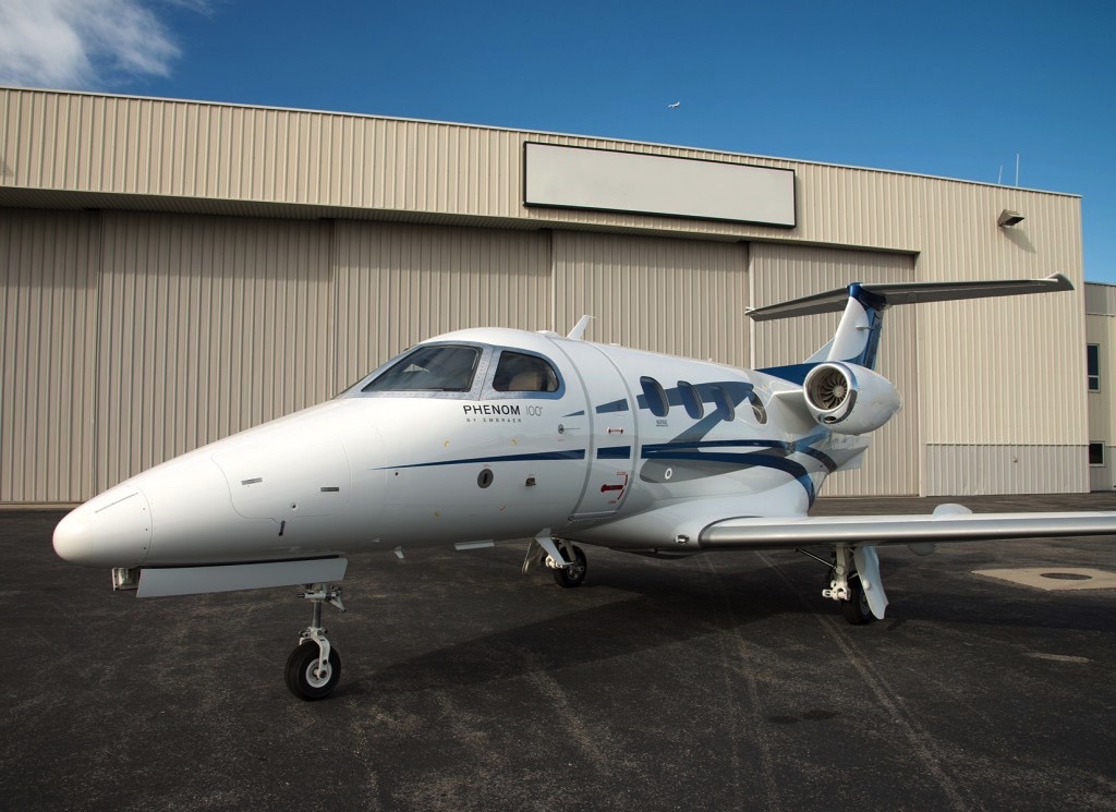 Image of tail N490DC