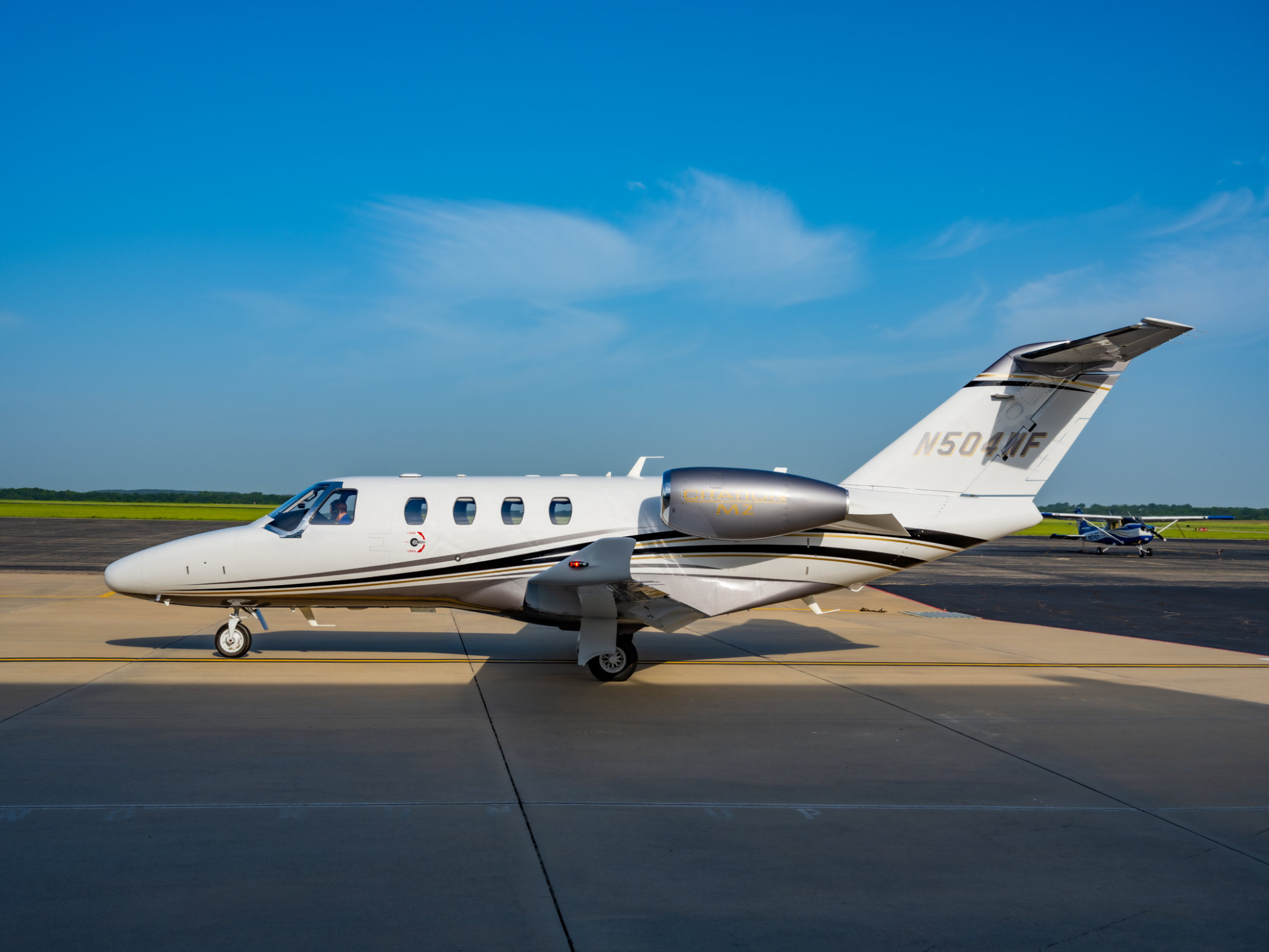 Image of tail N504WF